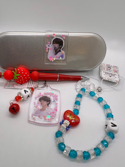 V Ultimate Stan Collection #1