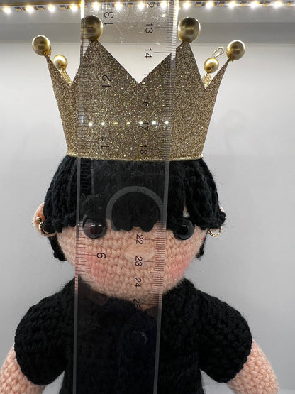 BTS King V who can make anything look beautiful. Hand crochet doll